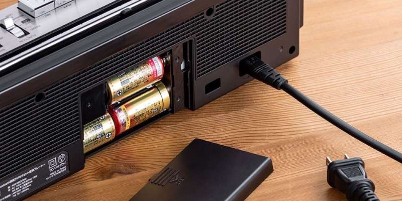 Sanwa Supply представила гибрид кассетного магнитофона и Bluetooth-колонки
