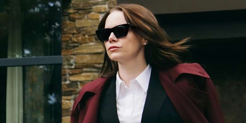Эмма Стоун — рептилоид: вышел трейлер фантастической комедии «Бугония»